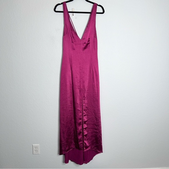Showpo Maxi Dress Women’s Size 6 Satin Hot Pink Slit Front Sleeveless Gown B20 - Picture 3 of 12